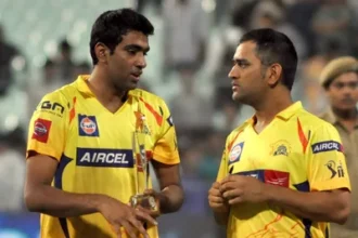 Dhoni Ashwin