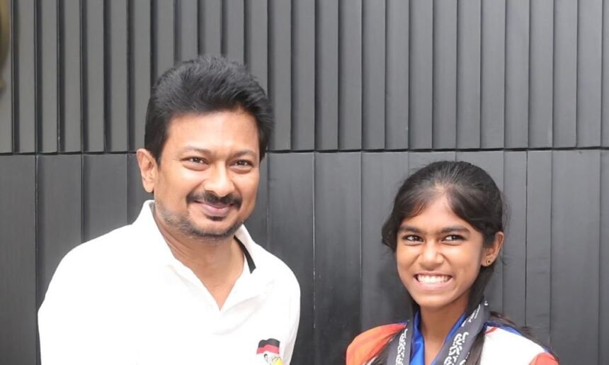 எட்வினா ஜேசனுக்கு துணை முதல்வர் பாராட்டு.