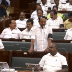 கருப்பு பேட்ஜ் அணிந்து வந்த அதிமுகவினர்